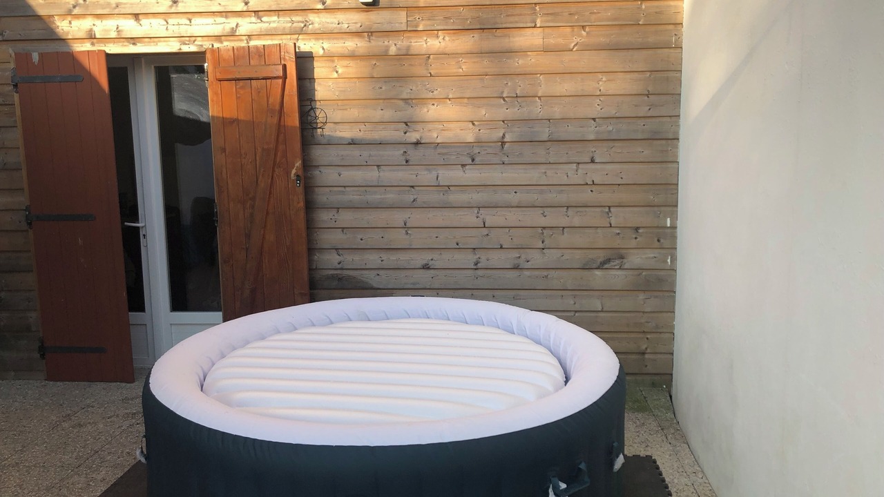 Photo of Patio Balcony in Corbie