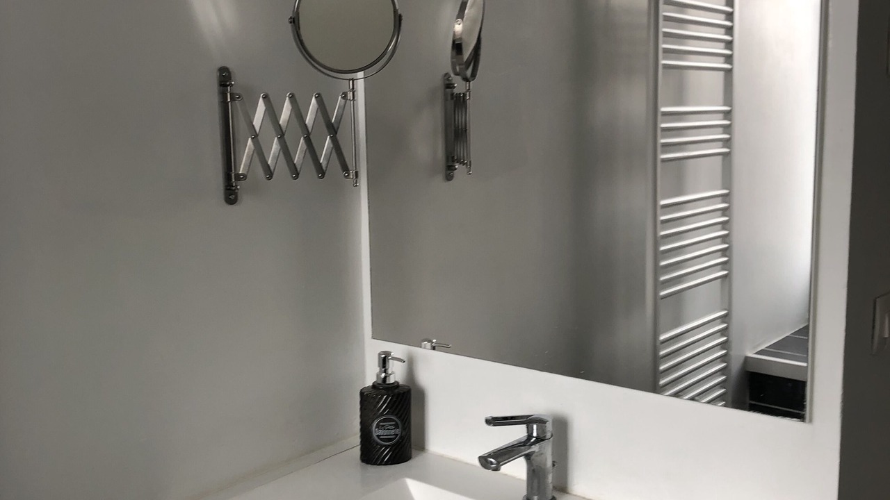 Photo of Bathroom in Corbie