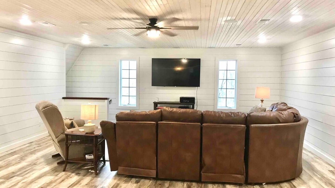 Photo of Livingroom in Centerville