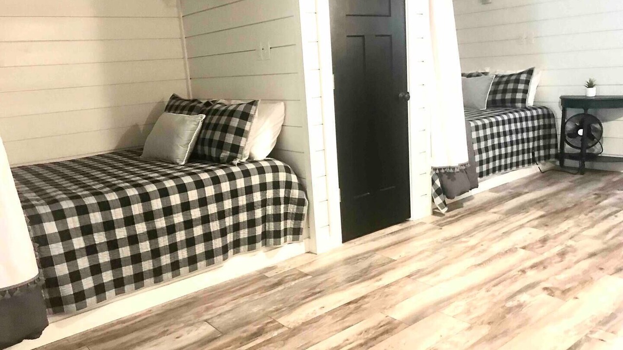 Photo of Bedroom in Centerville