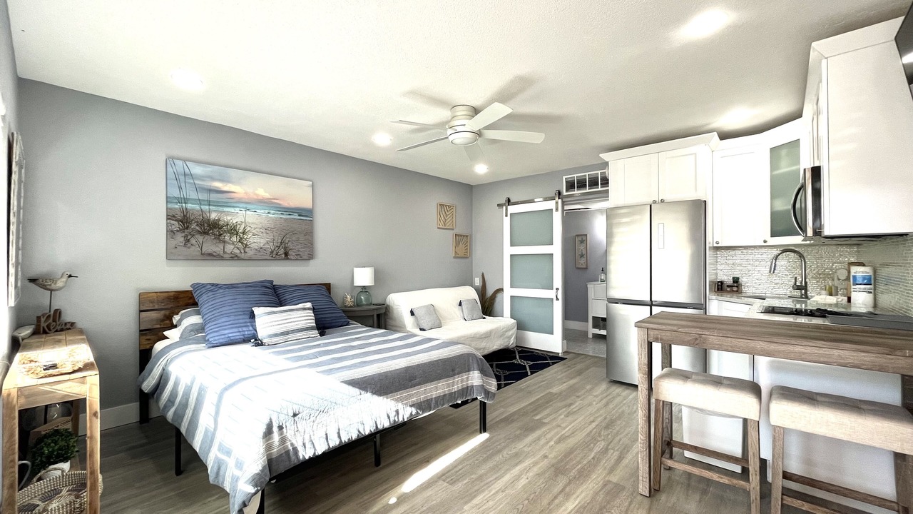 Photo of Bedroom in North Redington Beach