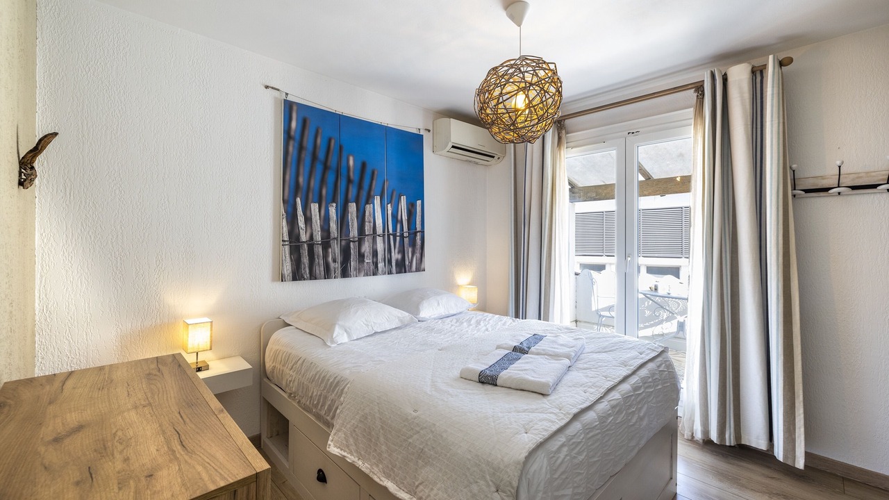 Photo of Bedroom in Saint-Nazaire