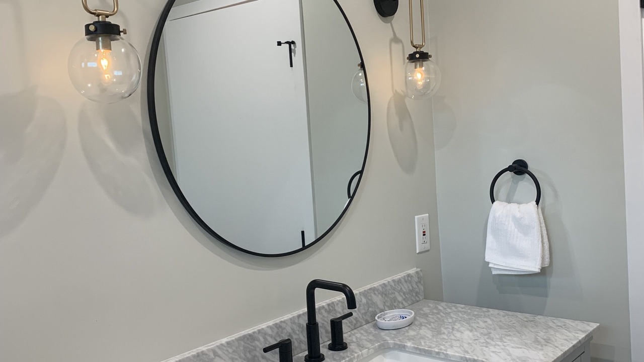 Photo of Bathroom in Northridge