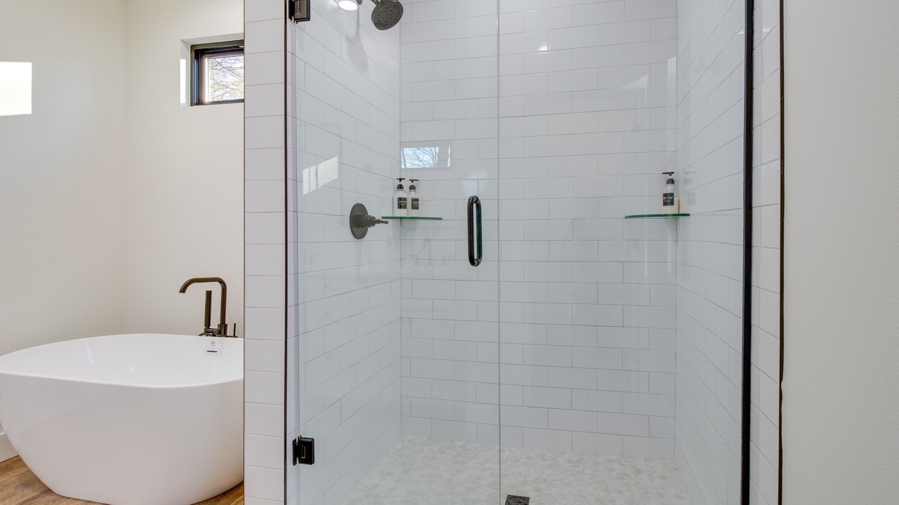Photo of Bathroom in Flippin