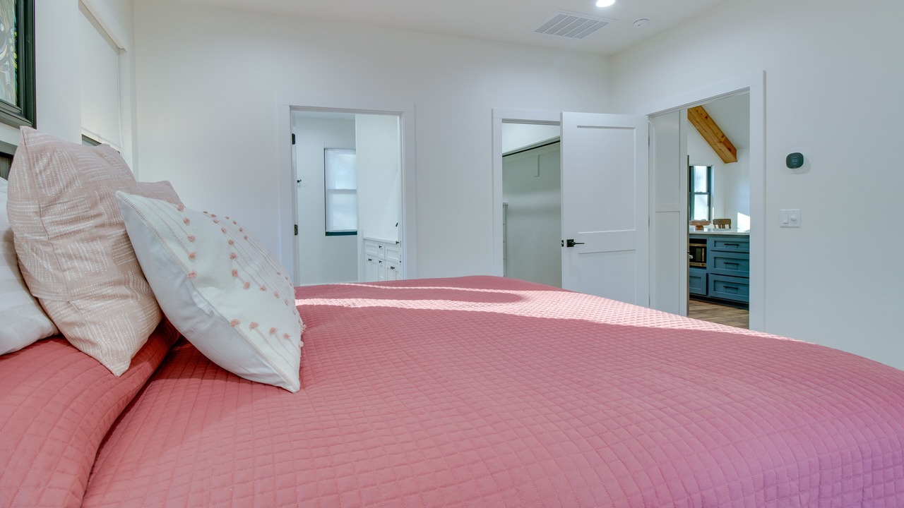 Photo of Bedroom in Flippin