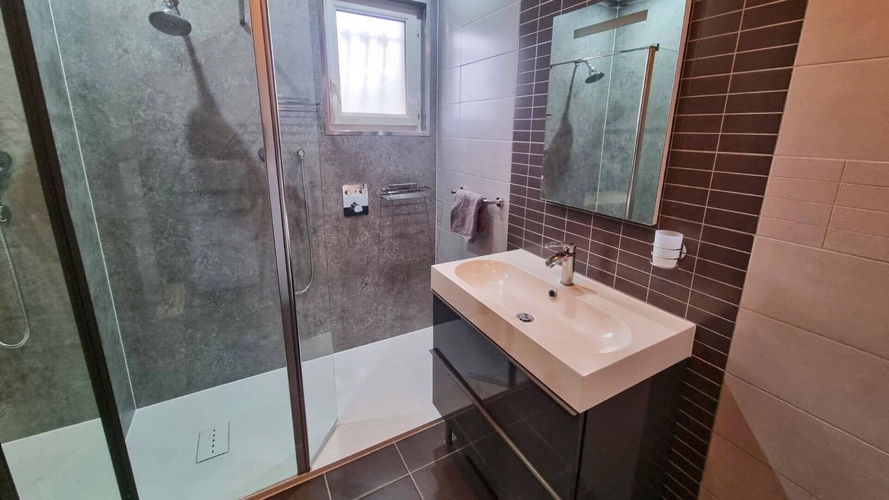 Photo of Others in Cambieure