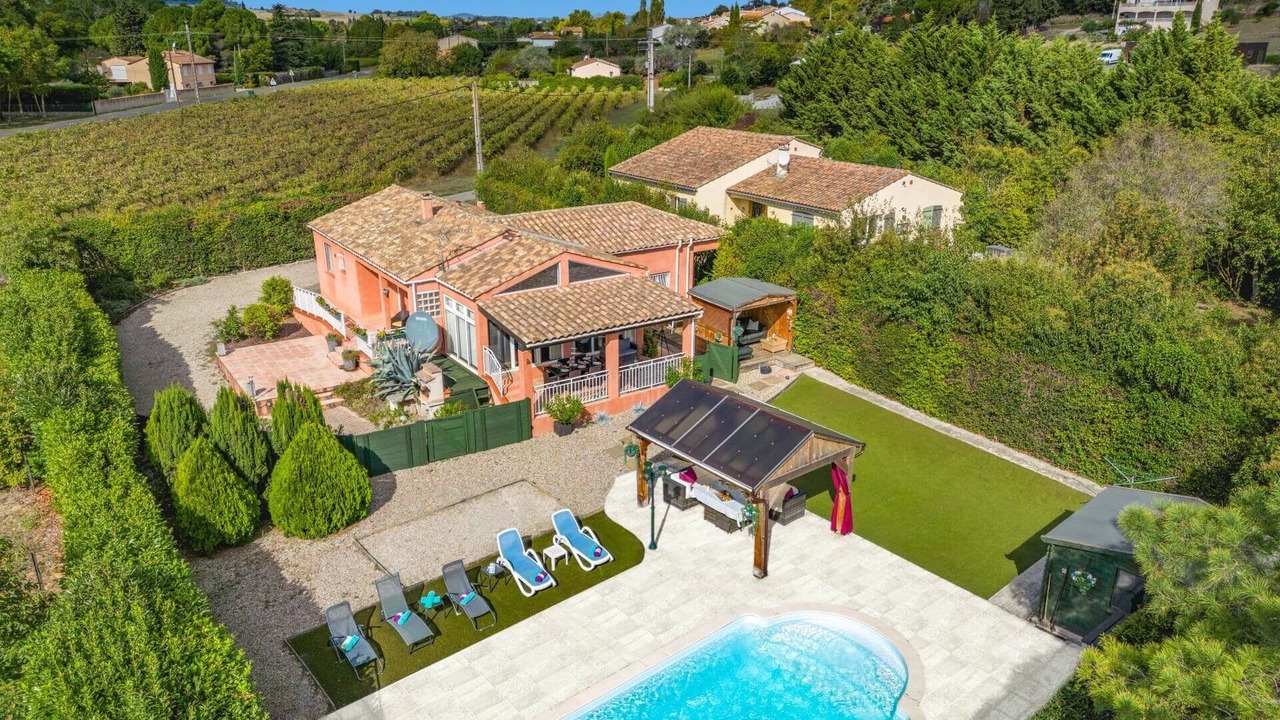 Photo of Others in Cambieure