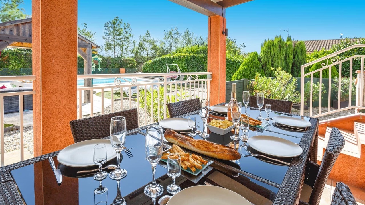 Photo of Others in Cambieure