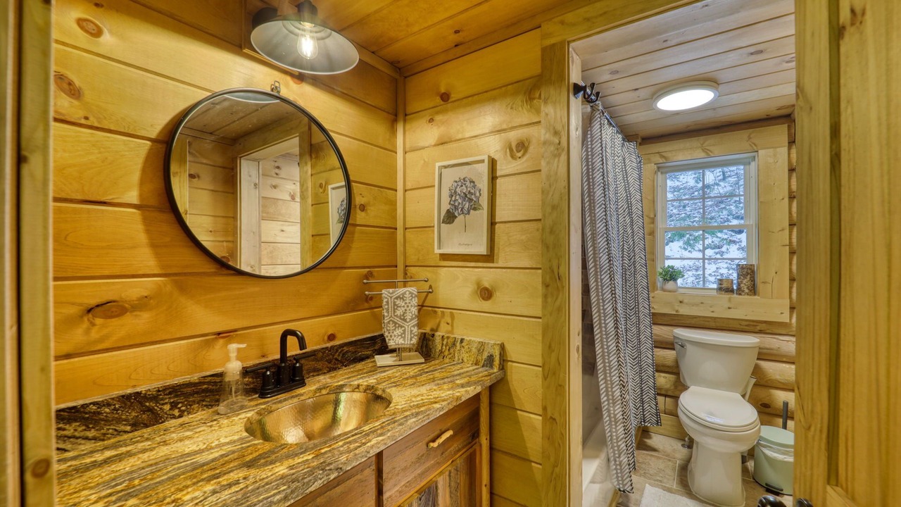 Photo of Bathroom in Sugar Mountain