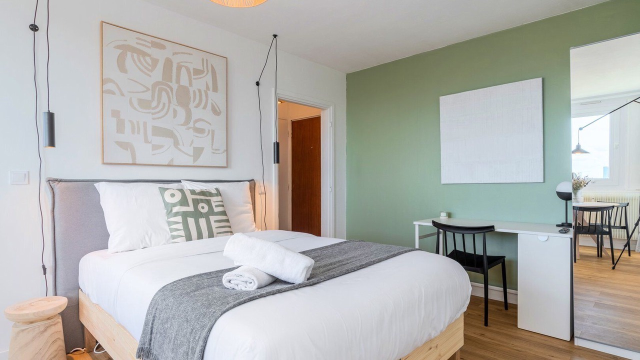 Photo of Bedroom in Centre