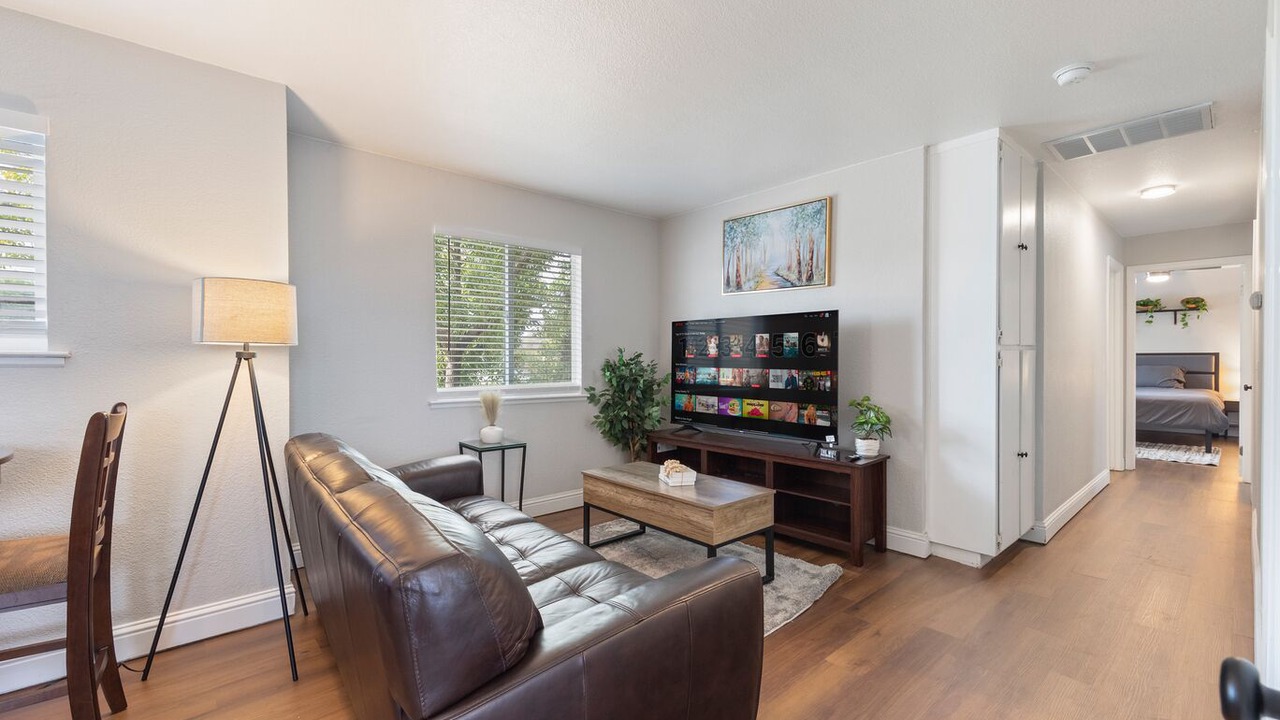 Photo of Livingroom in Southeastern Sacramento