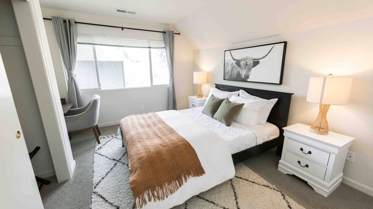 Photo of Bedroom in Santa Rosa