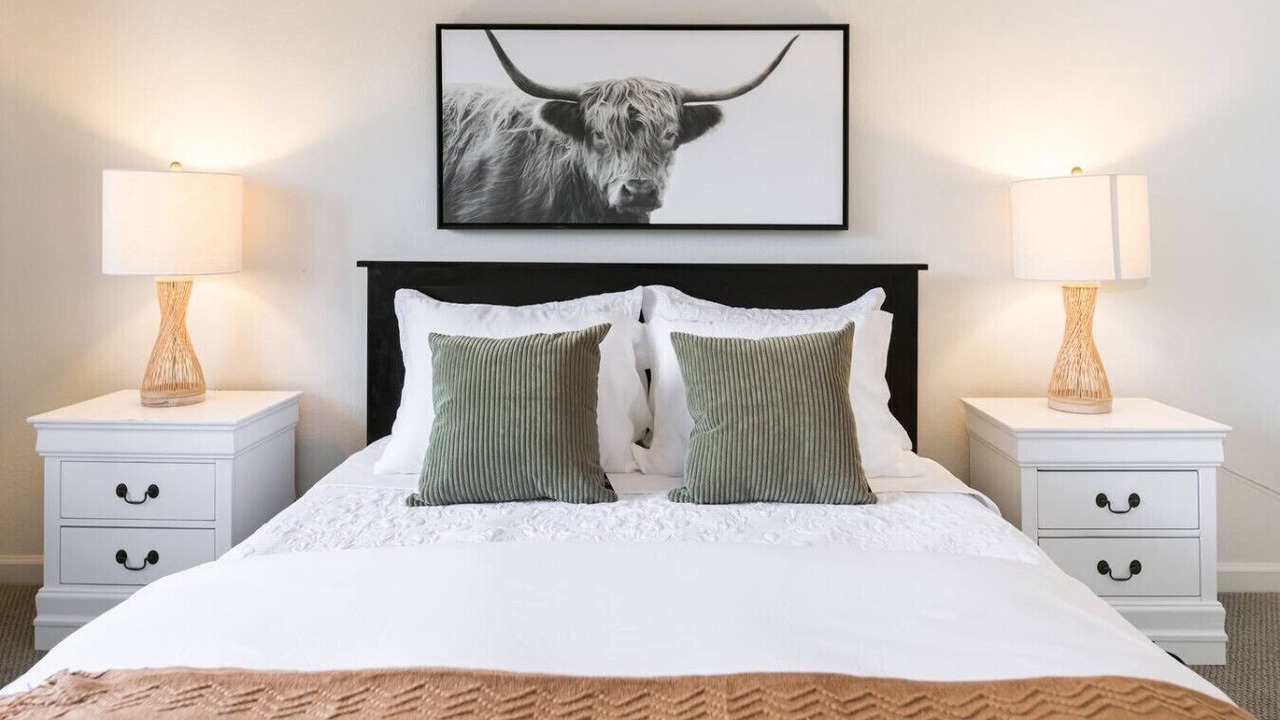 Photo of Bedroom in Santa Rosa