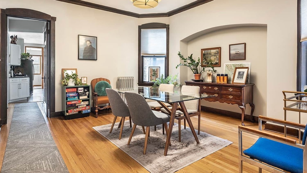 Photo of Livingroom in Andersonville
