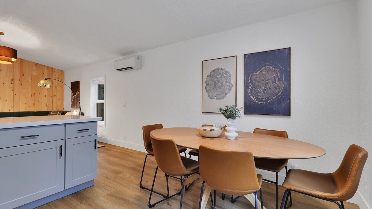 Photo of Others in Dunsmuir