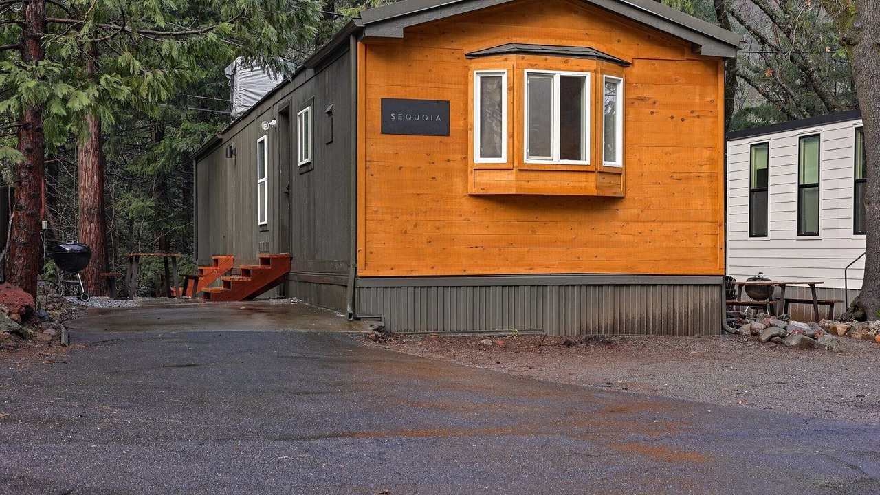 Photo of Others in Dunsmuir