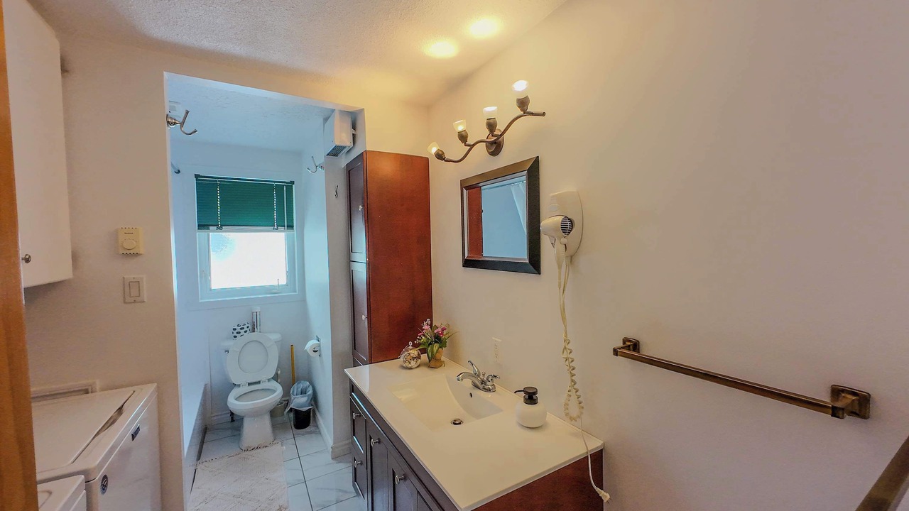 Photo of Bathroom in Rouyn-Noranda