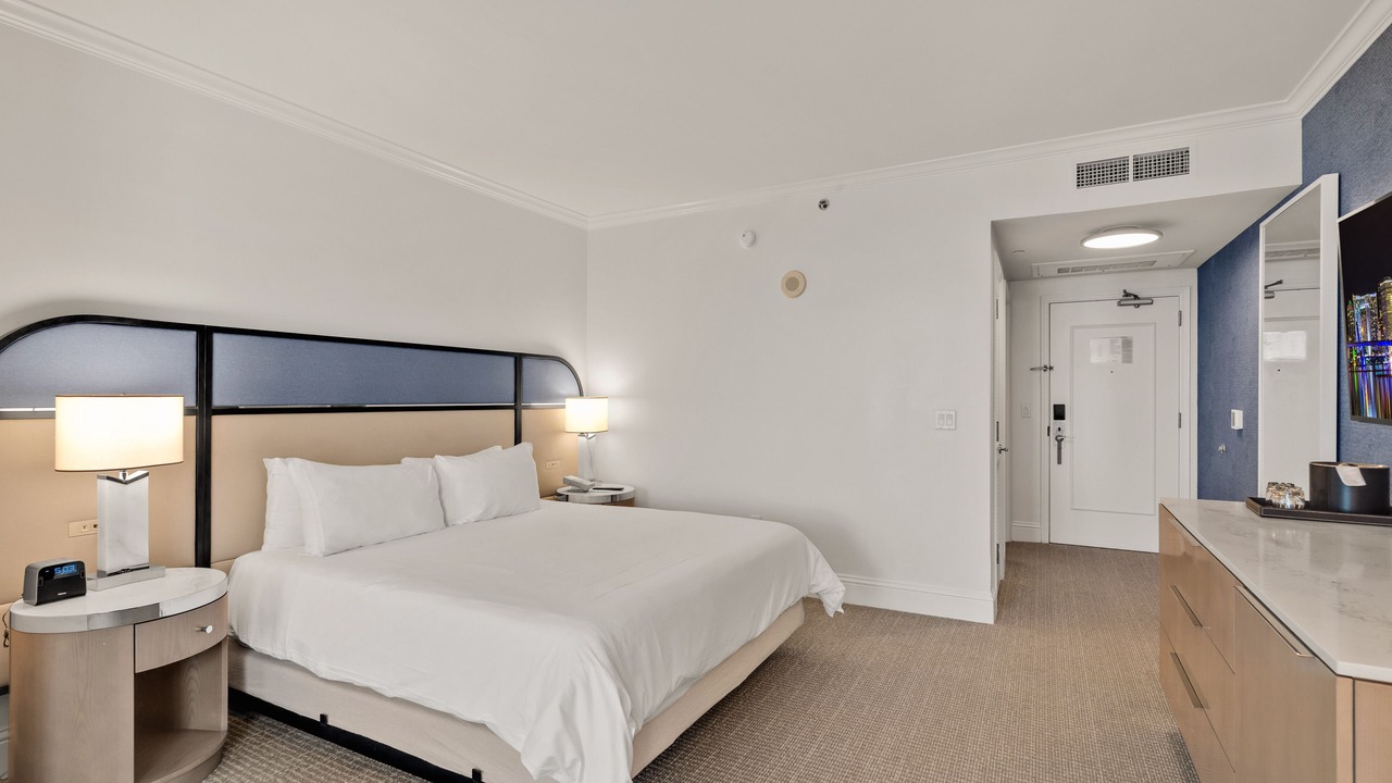 Photo of Bedroom in Mid Beach