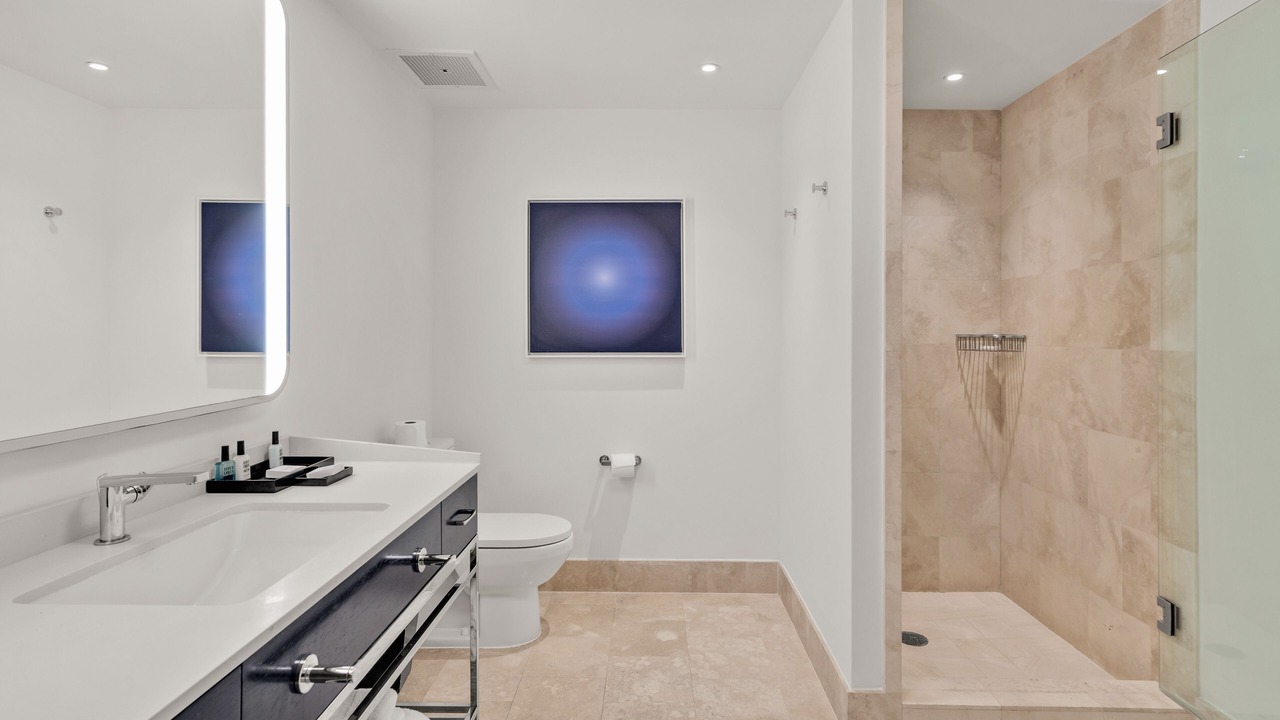 Photo of Bathroom in Mid Beach
