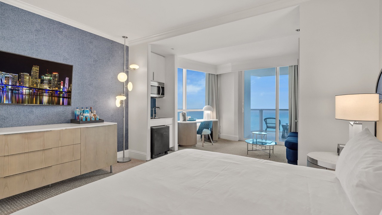 Photo of Bedroom in Mid Beach