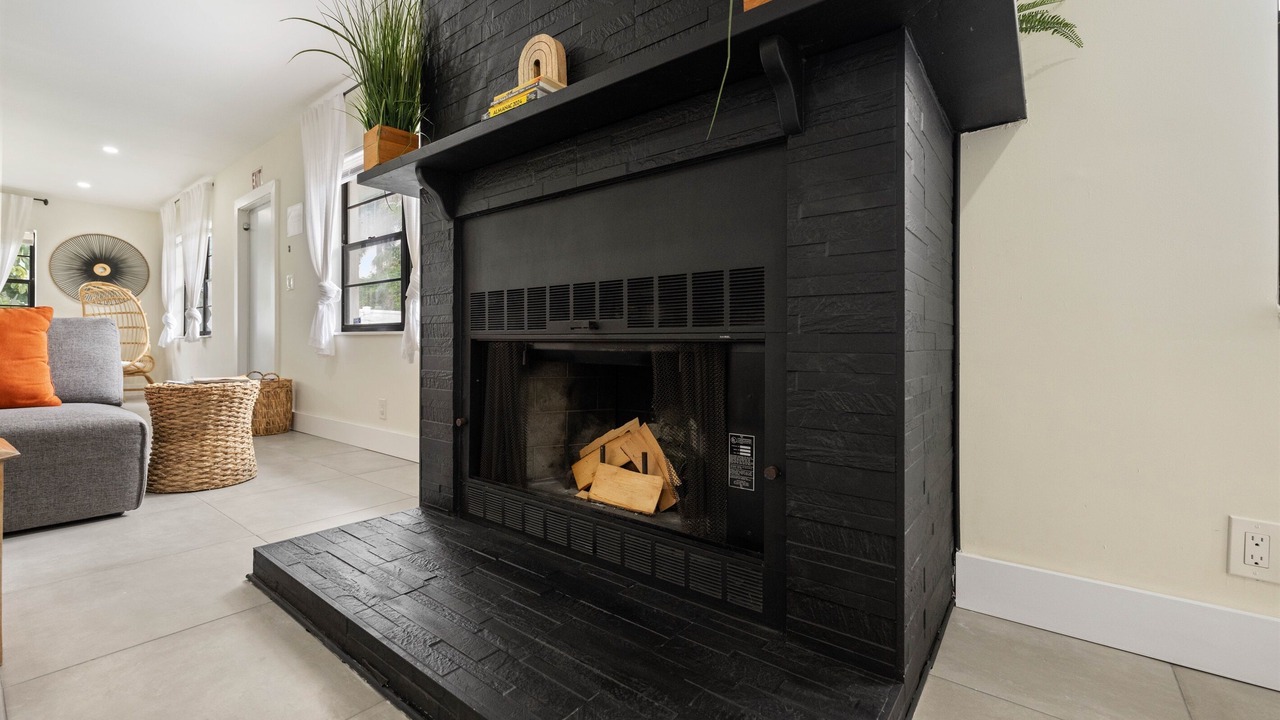 Photo of Livingroom in Garden Isles