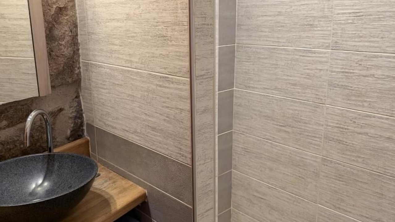 Photo of Bathroom in Montrottier