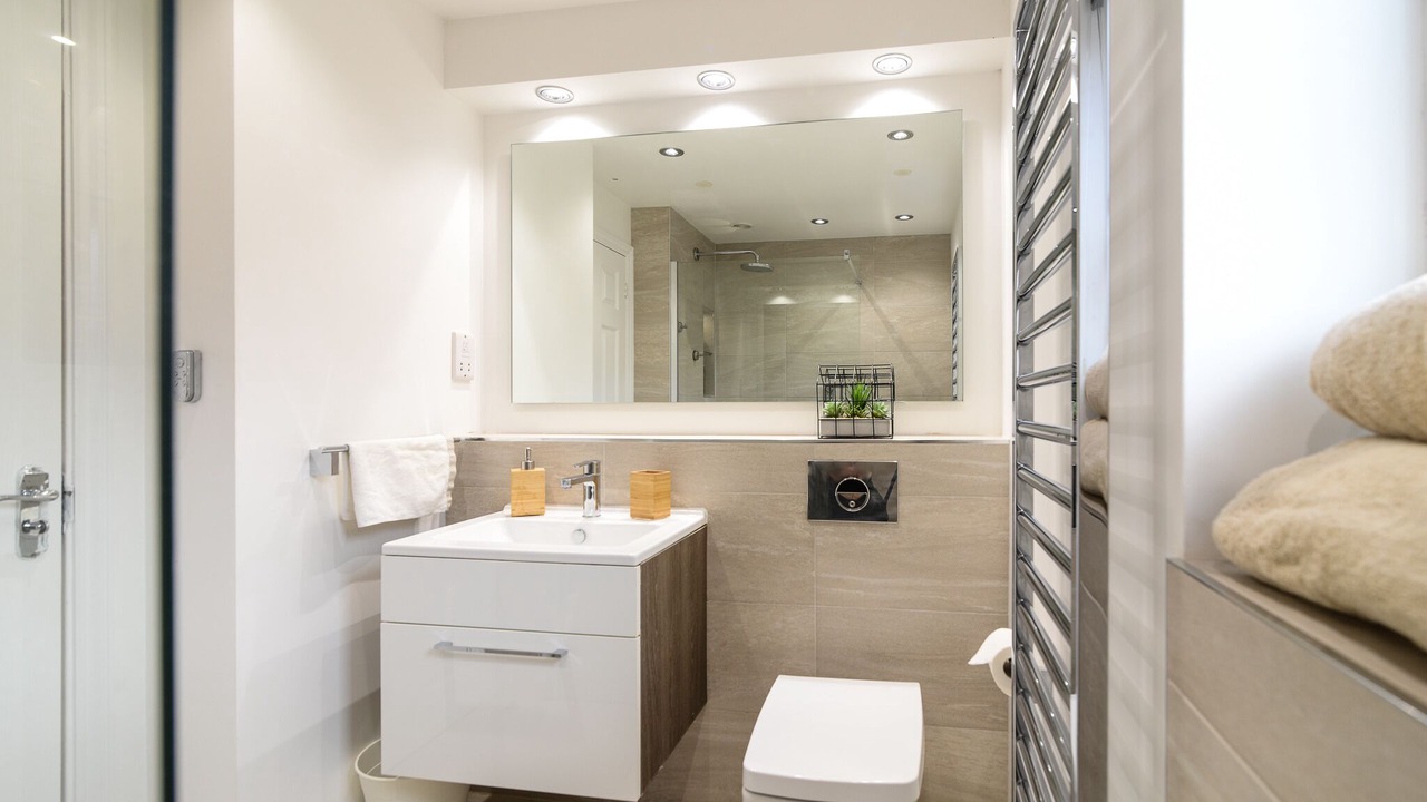 Photo of Bathroom in Pride Park