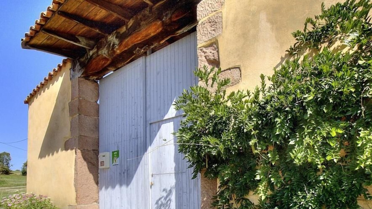 Photo of Outdoor in Pomeys