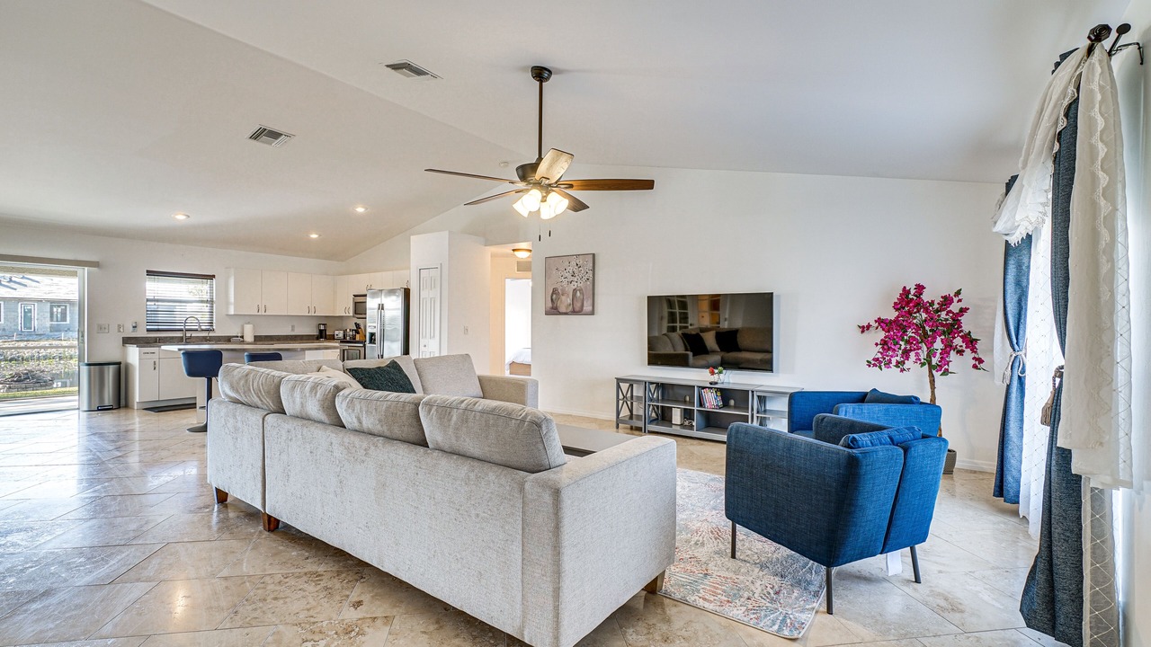 Photo of Bedroom in Burnt Store