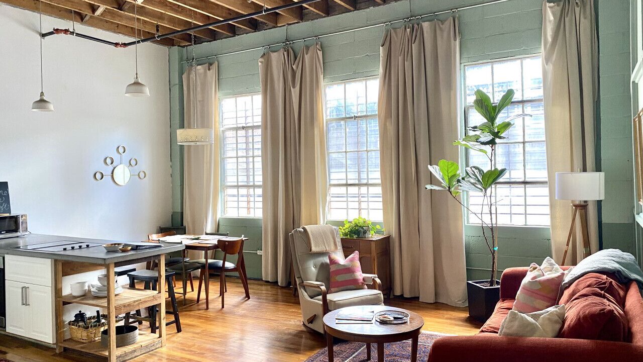 Photo of Livingroom in Central Business District