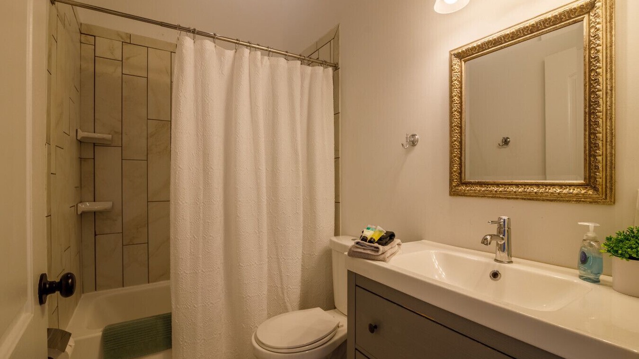 Photo of Bathroom in Central Business District