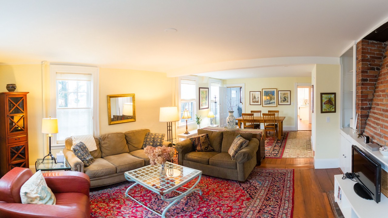 Photo of Bedroom in Salem