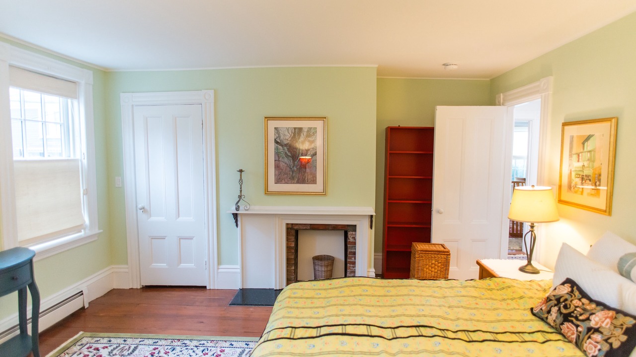 Photo of Bedroom in Salem