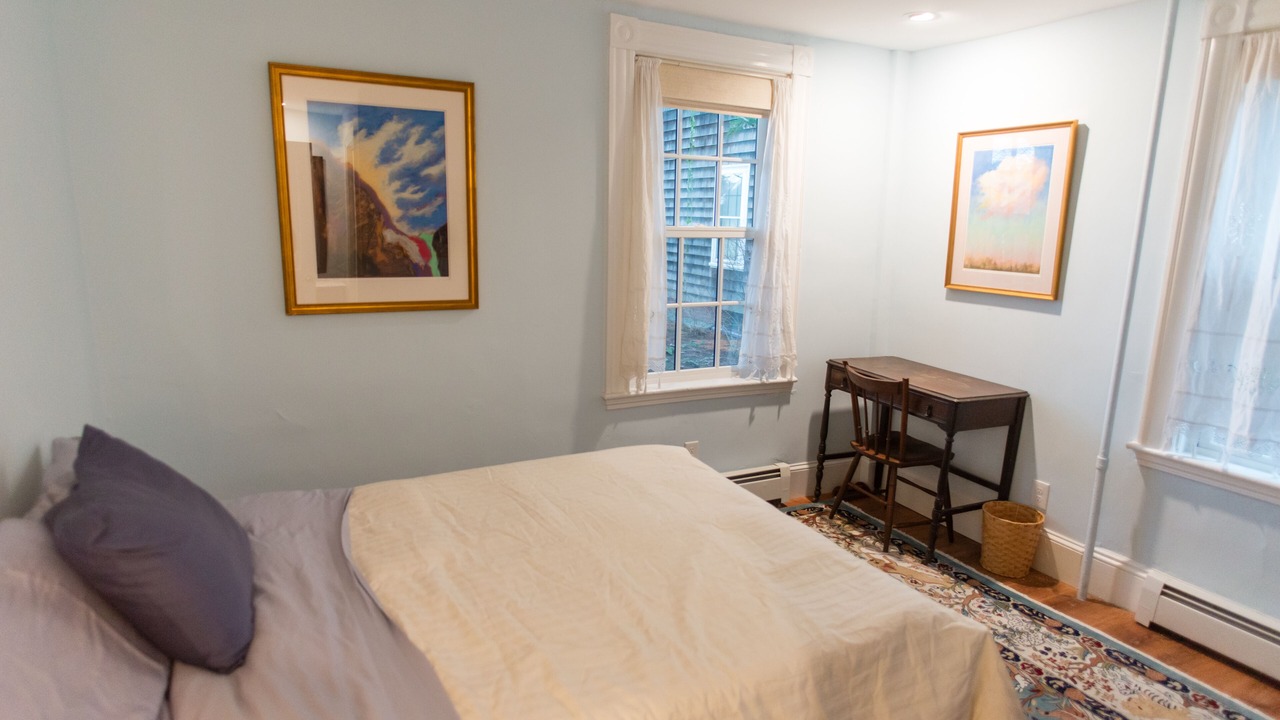 Photo of Bedroom in Salem