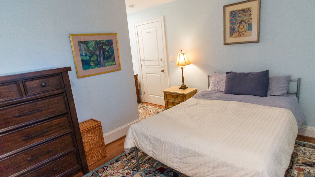 Photo of Bedroom in Salem