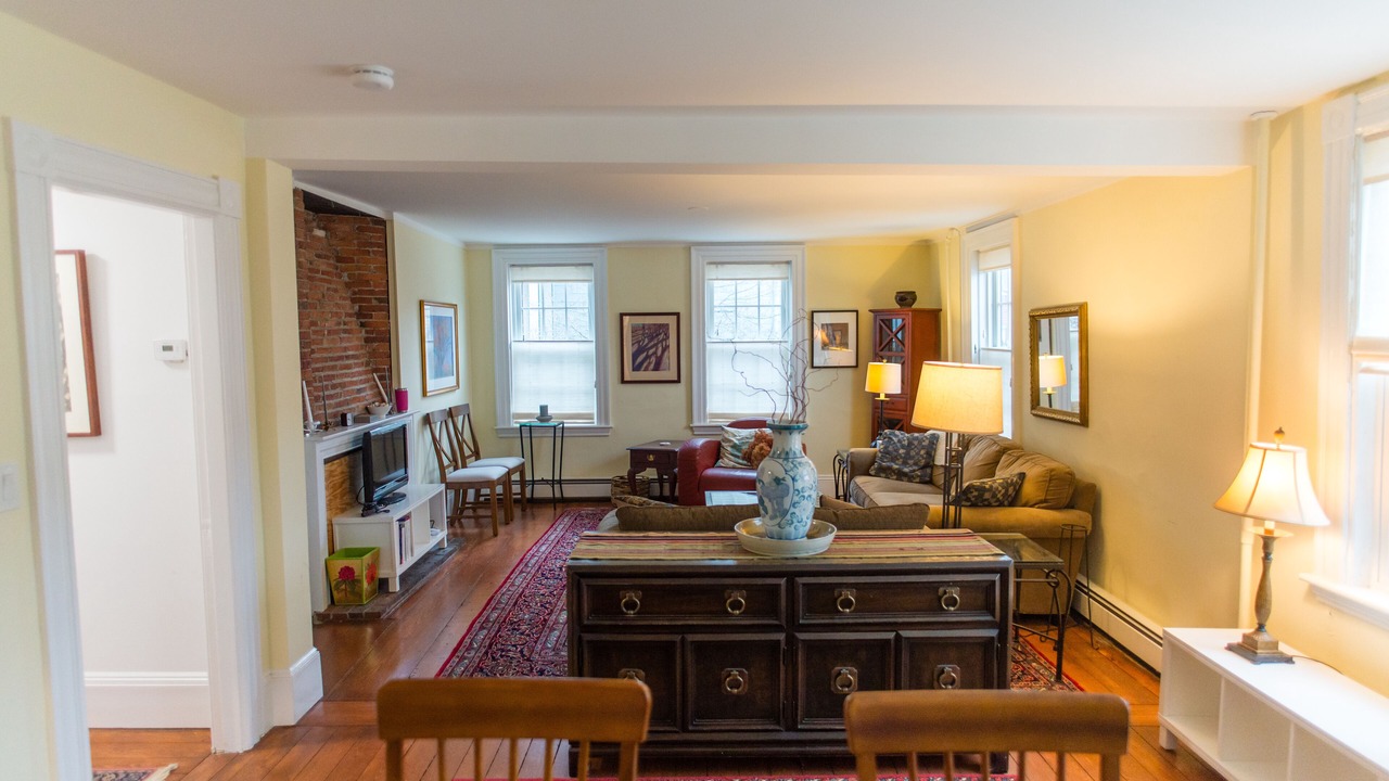 Photo of Livingroom in Salem