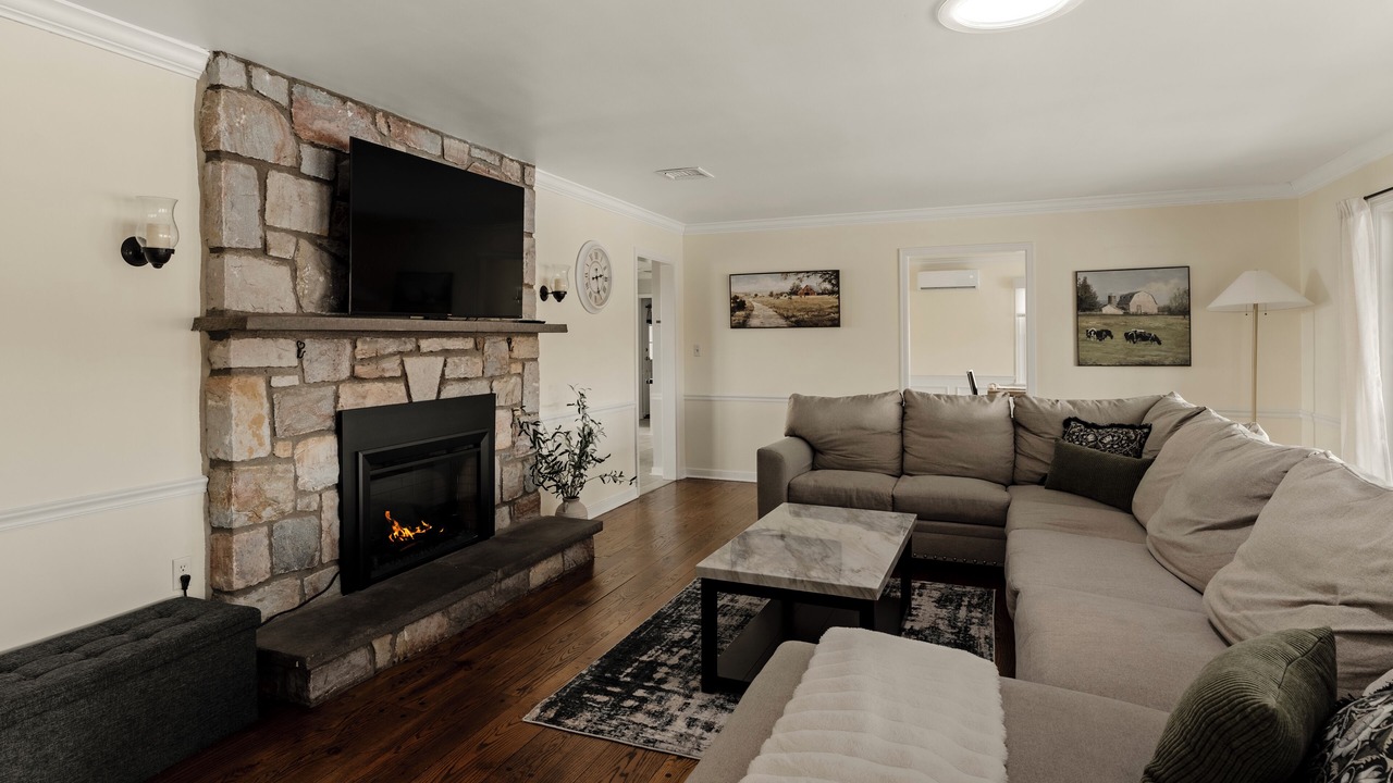 Photo of Livingroom in Honey Brook