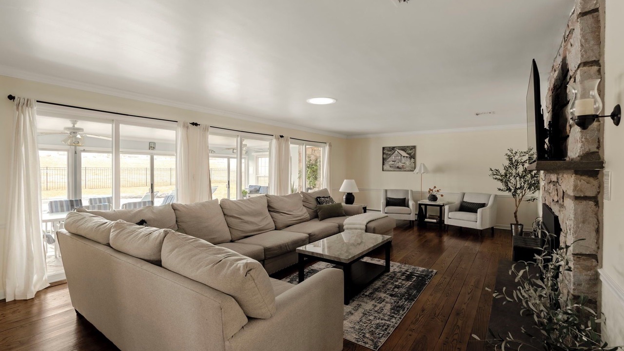 Photo of Livingroom in Honey Brook