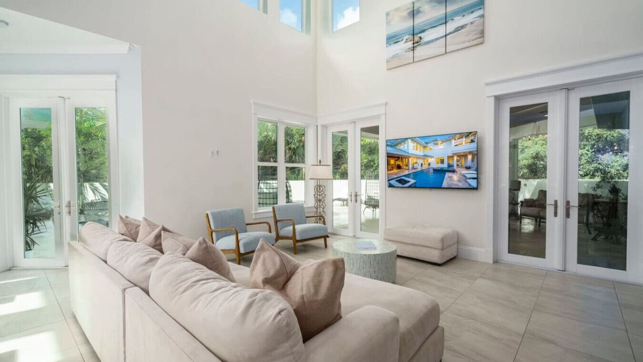 Photo of Livingroom in Stuart
