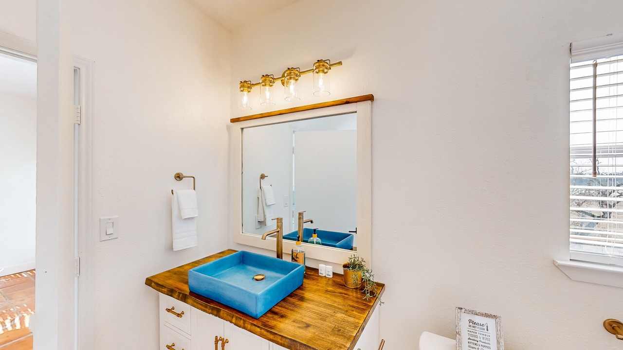 Photo of Bathroom in Lago Vista