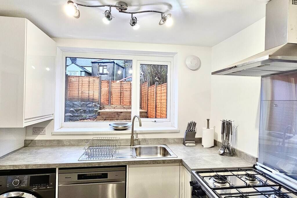 Photo of Kitchen in Roath