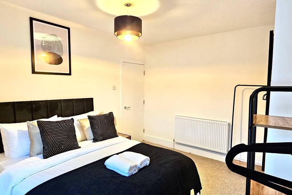 Photo of Bedroom in Roath