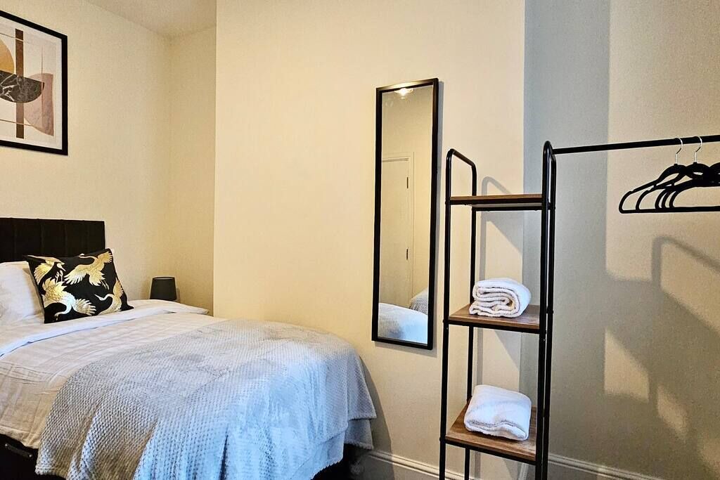 Photo of Bedroom in Roath