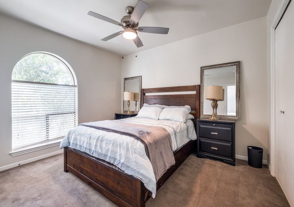 Photo of Bedroom in Vance Jackson