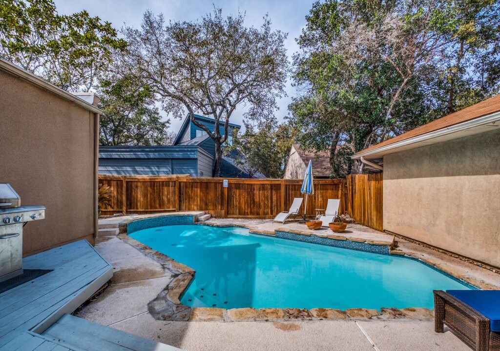 Photo of Outdoor in Vance Jackson
