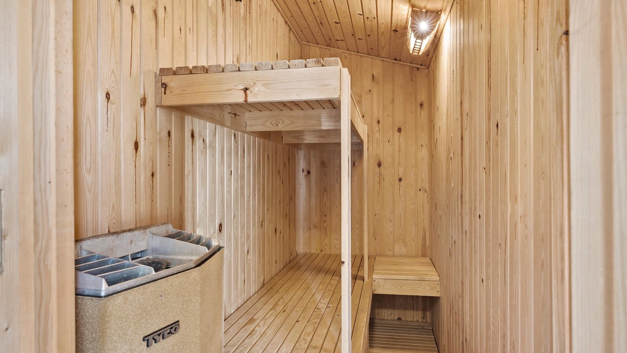 Photo of Others in Farvang