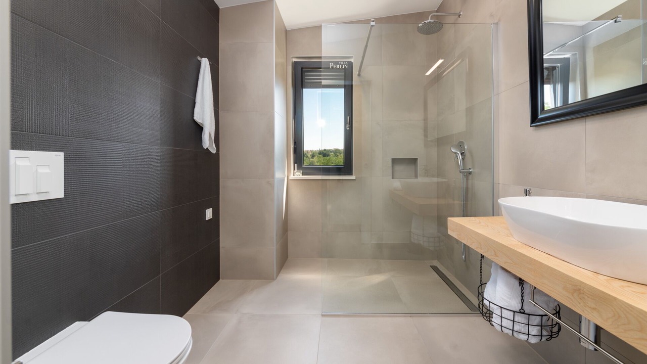 Photo of Bathroom in Farini