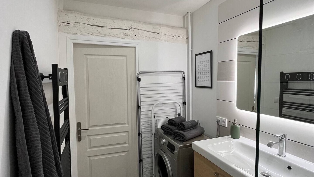 Photo of Bathroom in Gares