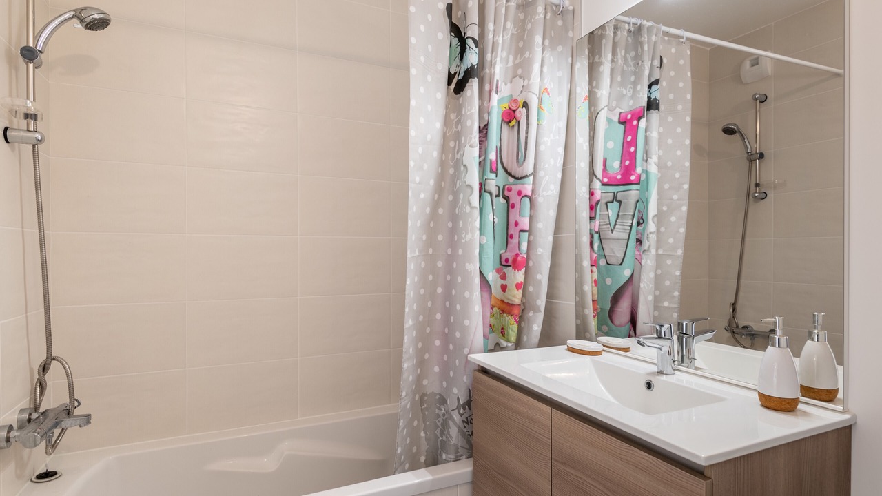 Photo of Bathroom in Annecy-le-Vieux