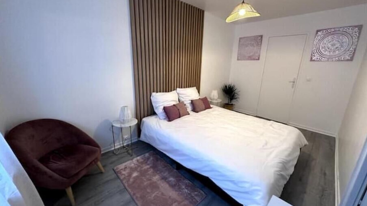 Photo of Bedroom in Beauvais